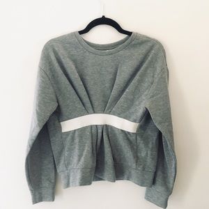 Comfy but stylish sweater Urban Outfitters